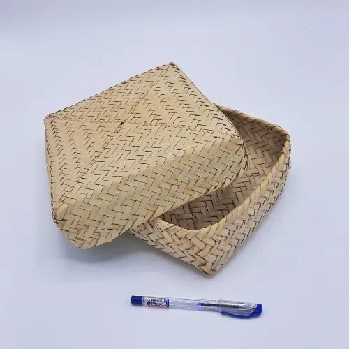 ظرف حصیری مربع درب دار ظرف حصیری مربع درب دار - Image 1