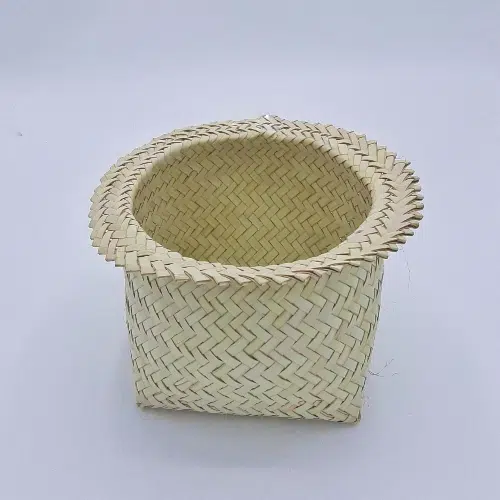 جا گلدونی حصیری لبه دار جا گلدونی حصیری لبه دار - Image 1